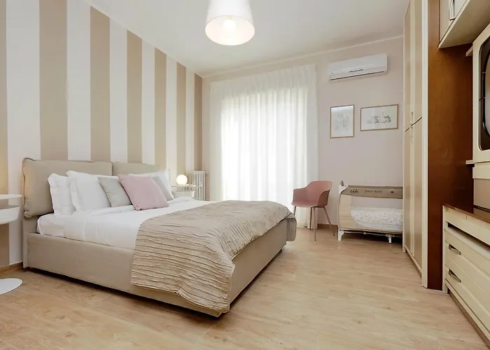 Elegant 3-Bed 10' Termini Wi-Fi Ac